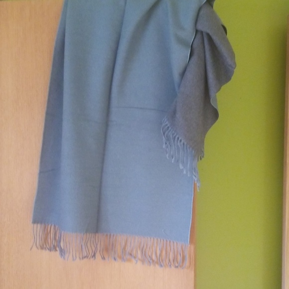 Scarf - Picture 1 of 1